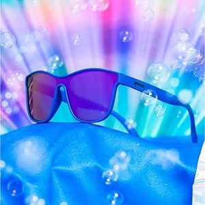 Goodr polarized sunglasses NEW
"BEST DYSTOPIA EVER" model